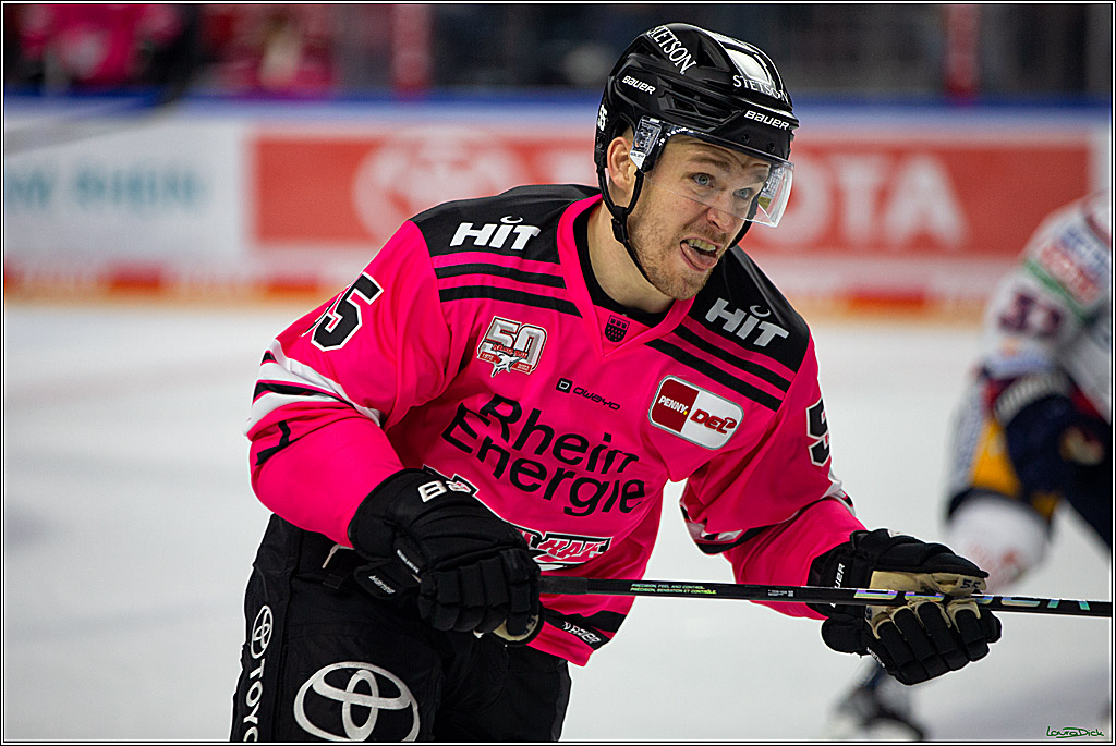 PENNY DEL; Koelner Haie- Eisbaeren Berlin; Koeln, 16.10.2022